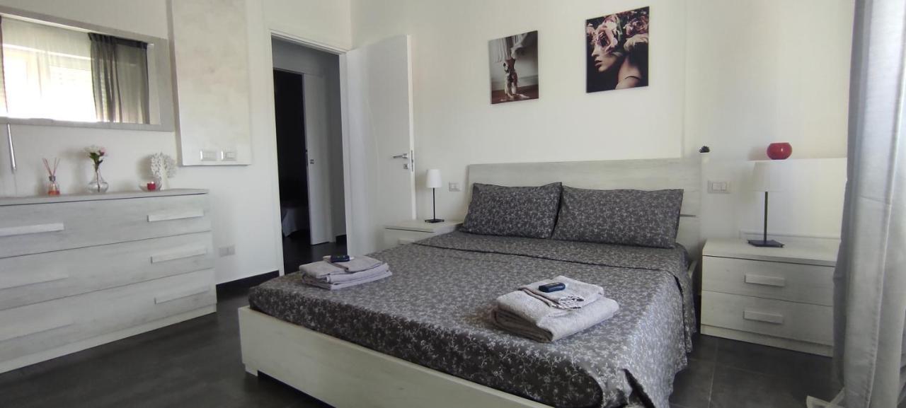Ferienwohnung La Terrazza Falconara Marittima Exterior foto