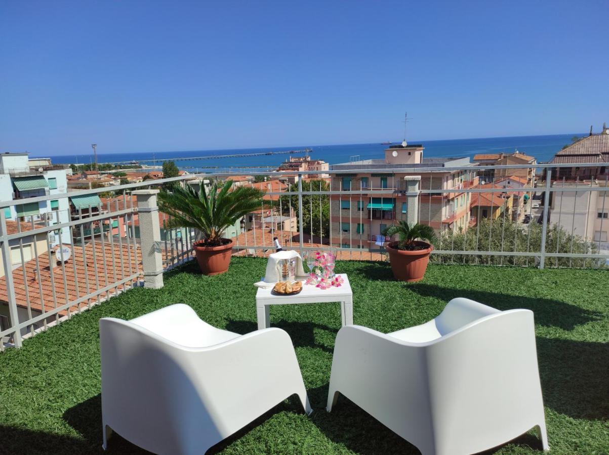 Ferienwohnung La Terrazza Falconara Marittima Exterior foto