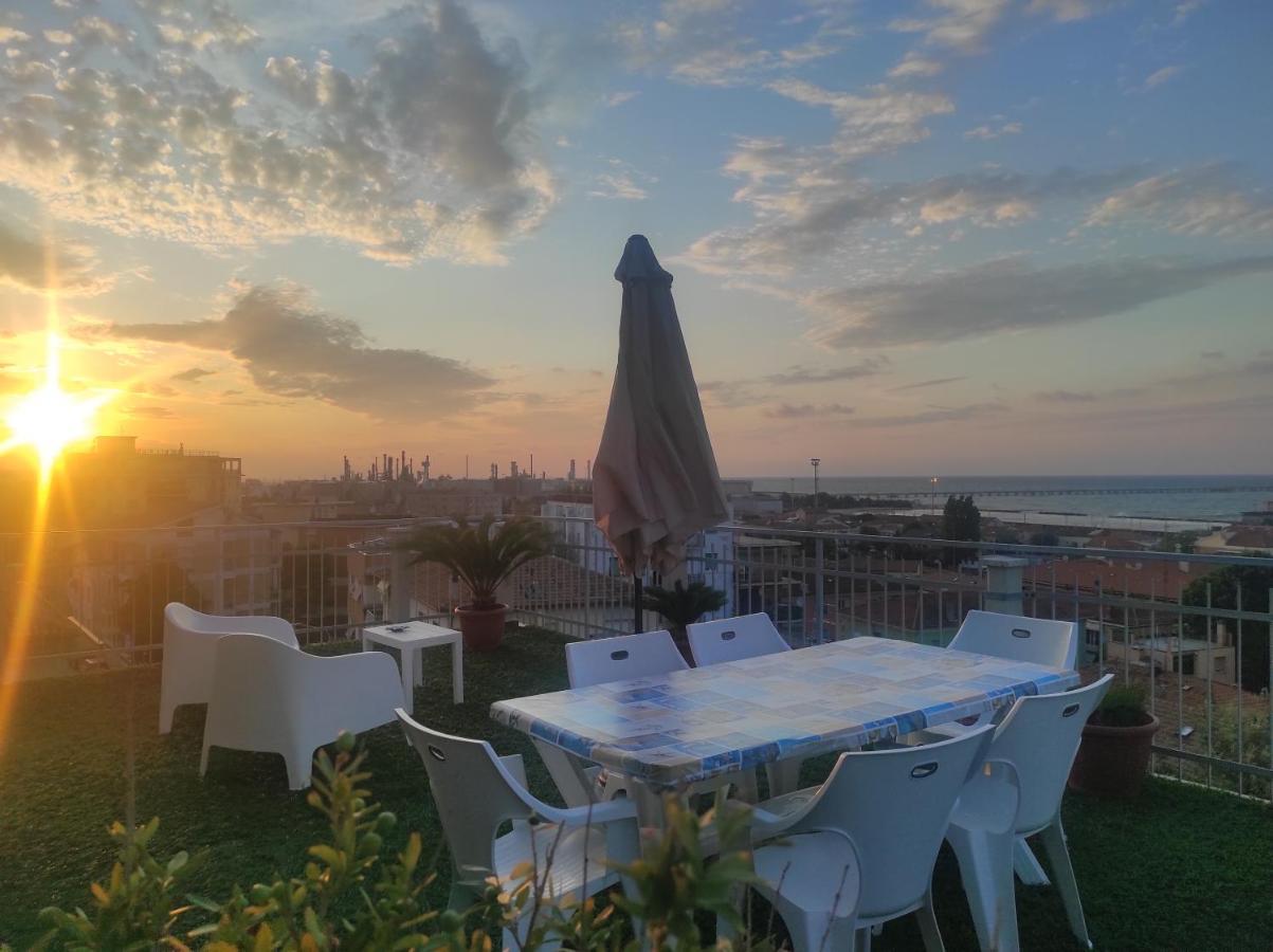 Ferienwohnung La Terrazza Falconara Marittima Exterior foto
